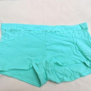 NWT VS Boyshort Panty